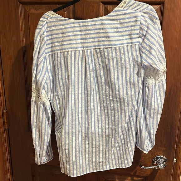 BCBGMaxAzria Blouse Woman S Blue Combo Striped Faux Wrap Long Sleeves Top. - Picture 4 of 4